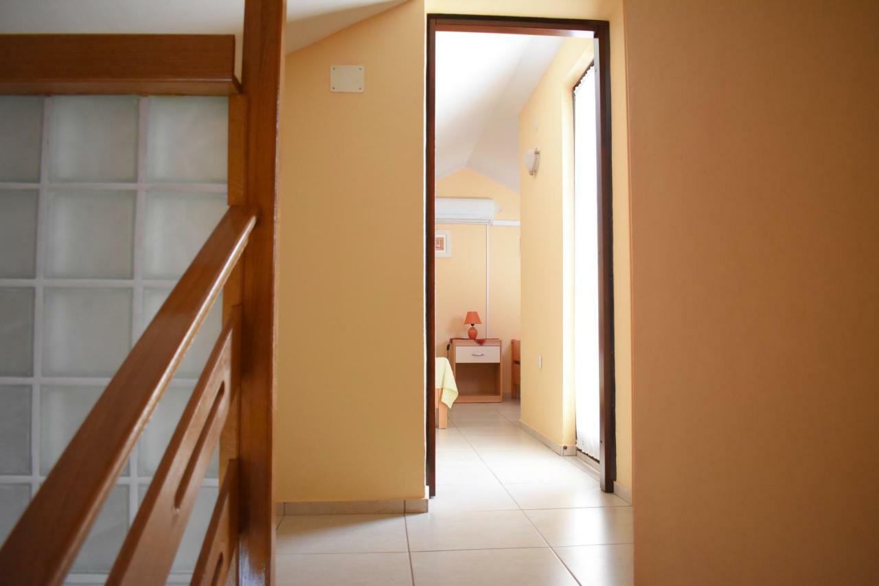 Apartments Srkoc Pinezići Εξωτερικό φωτογραφία